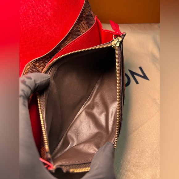 Louis Vuitton — Damier Ebene Emilie Wallet ❣️ AUTHENTIC/EUC✨ - Picture 9 of 16